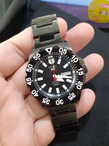 Relógio Seiko 5 Baby Monster