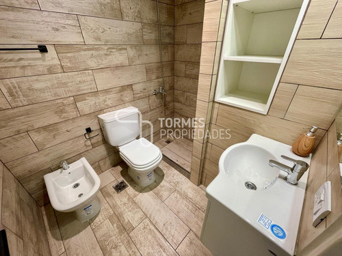 Imagen 26 de 30 de Tour Virtual Departamento En Venta 2 Ambientes Con Balcón Saliente - Plaza Colon Mar Del Plata