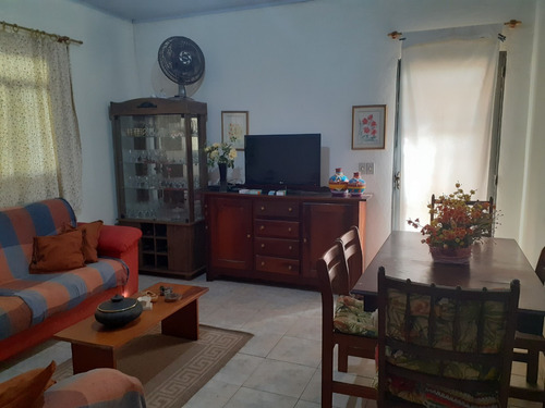 Imagem 7 de 14 de Linda Chácara Em Sarapuí - 2100 M2 Murada Com Piscina