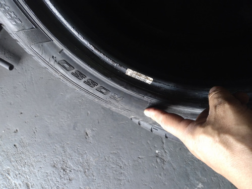 Pirelli Pzero Rosso 255/40/19 *100y Conserto Lat. D2 (Usado)