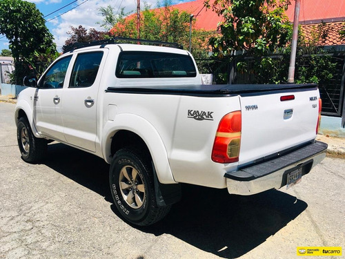 Toyota Hilux Kavak 4x4 Automático