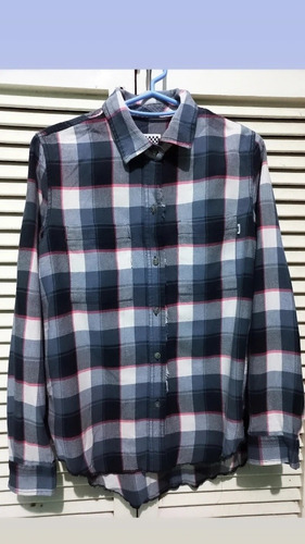 Imagen 2 de 7 de Se Vende Camisa Billabong