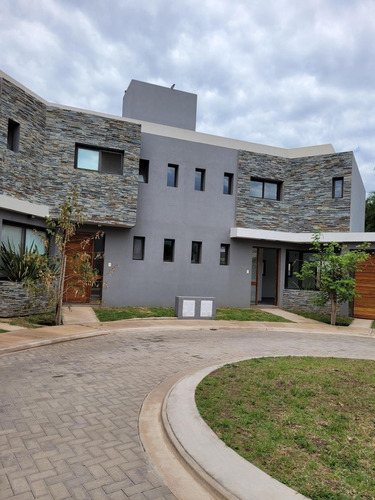 Imagen 2 de 21 de Vendo Duplex En Housing A Estrenar De 2 Y 3 Dormitorios Altos De Belgrano