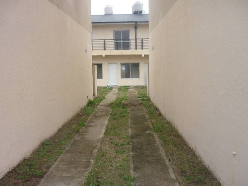 Imagen 2 de 10 de Duplex En Venta En Ituzaingo Norte