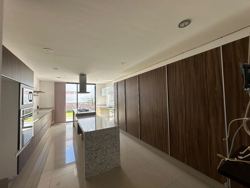 Imagen 8 de 30 de Espectacular Casa En Venta Con Roof Garden En Juriquilla