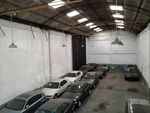 Local De 498m2. 4 Oficinas. 5 Baños.-