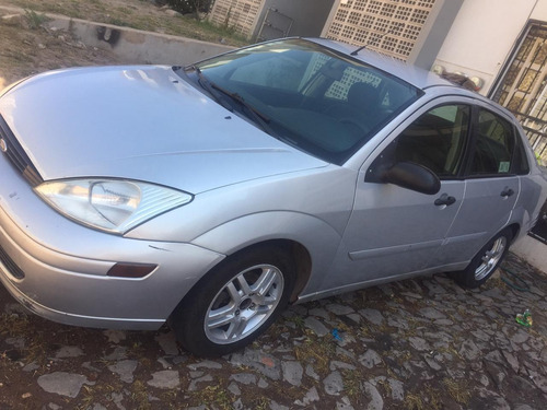 Ford Focus Se 5vel Aa Ee Mt 2002