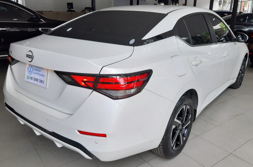 Nissan Sentra 2.0 Advance Cvt
