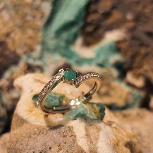 Anillo Hermoso De Plata Con Esmeralda Colombia