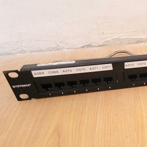 Patchera Patch Panel 24 Puertos Rj45 Utp Rack 19'' Cat 6 Red (Usado)