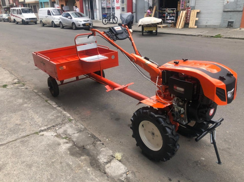 Imagen 2 de 3 de Motoazada Agroger Diesel 18hp Llantas 650x12 Rotovator Y Luz