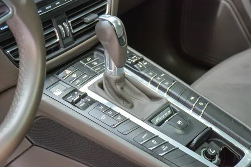 Porsche Macan 2.0 Lux