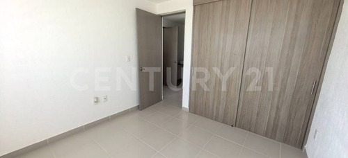 Casa Dúplex En Venta En Escobedo 12°80, Pedro Escobedo, Querétaro.