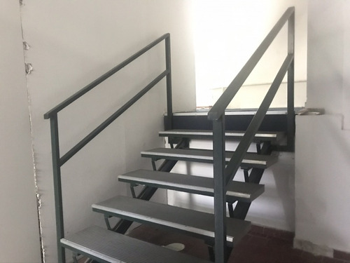 Diri Local Comercial A Mts De 18 Frente A Pza Cagancha 300m2
