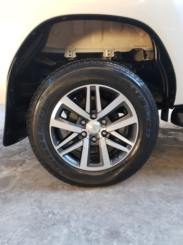 Toyota Hilux 2.8 Cd Srx 177cv 4x4 At 2017