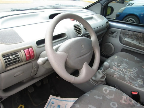 Imagen 10 de 15 de Renault Twingo Dynamique Plus 16v
