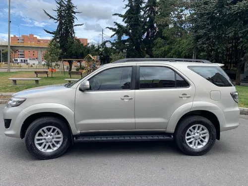 Toyota Fortuner 2.7l 4x2