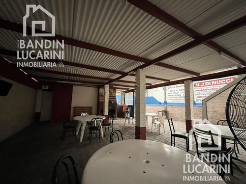 Terreno En Berazategui En Venta. Ideal Desarrollo. Se Toma Canje Por Metros Y Permutas.