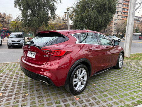 Infiniti Qx30 1.6 At 2018
