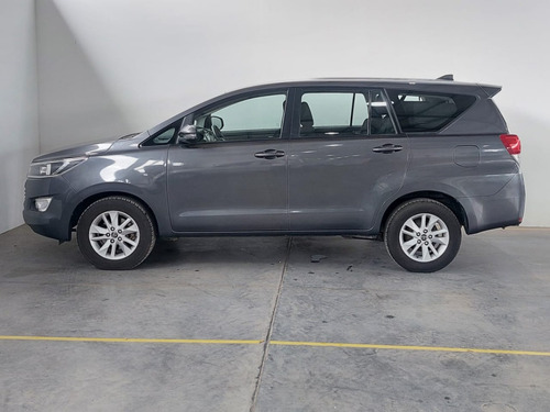 Toyota Innova 2.7 Sr 6at 8a