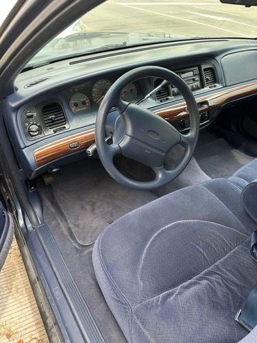 Ford Grand Marquis Ls Análogo At