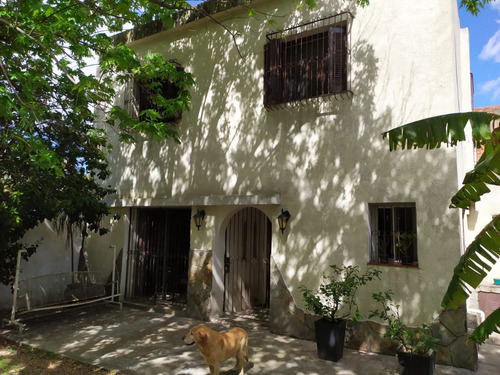Se Vende Casa En Corazón De Prado 5 Dorm. Terreno De 753 M2