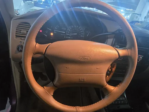 Ford Explorer 5.0l Xlt V8 4x4 Mt
