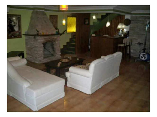 Imagen 4 de 27 de Quinta En Venta - 5 Dormitorios 3 Baños - 396mts2 - Mar Del Plata