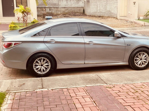 Hyundai Sonata Sedán