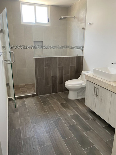 Imagen 29 de 30 de Venta De Casa Con Roof En Zibatá, Querétaro