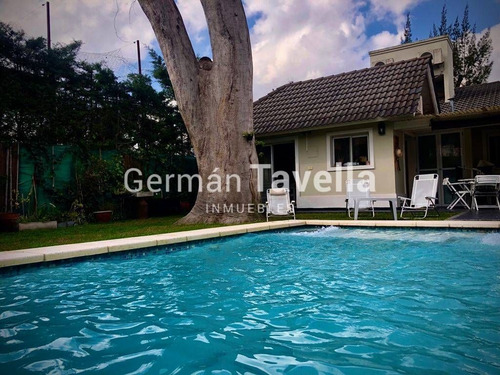 Imagen 1 de 18 de Venta De Casa 4 Amb. En Barrio Privado Maria Del Parque