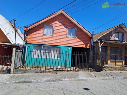 Casa En Venta De 4 Dorm. En Temuco