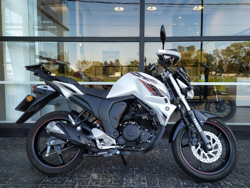 Yamaha Fz S - Listo Para Transferir - 5632 Kms