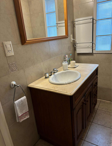 Casa Siete Ambientes Con Local Comercial Independiente
