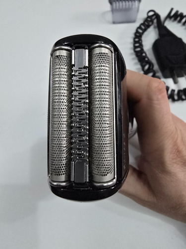 Afeitadora Braun Series S5030 Funcional Excelente S/repuesto Negra Y Rojo (Usado)
