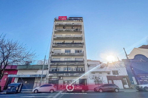 Venta Monoambiente A Nuevo 37m² Con Terraza Propia En Límite De Boedo Y Pompeya