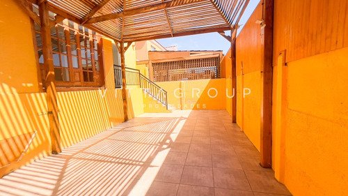 Cond. Argos, Amplia Casa 2 Pisos, 4d-3b
