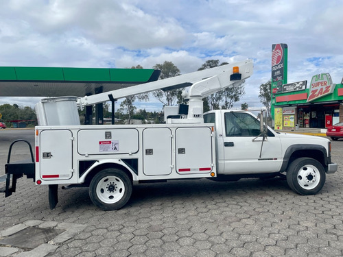 Grua De Canastilla / Chevrolet 3500 10 Mts