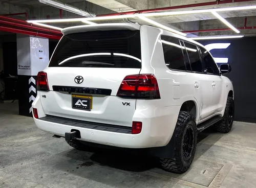 Toyota Land Cruiser V8 VX LC200 IMPERIAL 4X4 4.7 AT