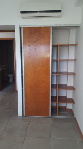 Imagen 15 de 29 de Departamento De 2 Dormitorios Con Cochera