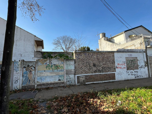 Amplio Terreno En Venta En El Centro De Florencio Varela