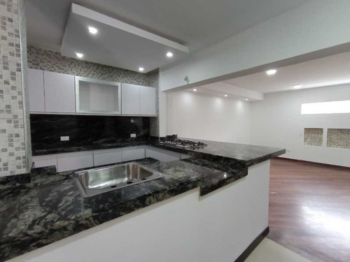 Imagen 8 de 22 de Th De 250 M² Valles De Camoruco