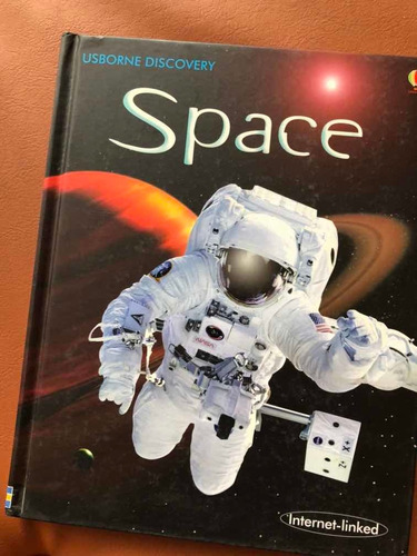Libro Space De Denne & Obrien En Inglés!! Super Interesante