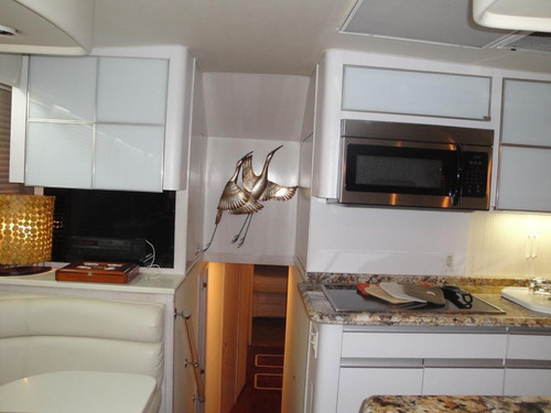 Hatteras 58