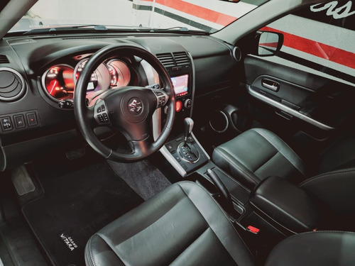 Imagem 9 de 13 de Suzuki Grand Vitara 2.0 4x2 Automática Completa