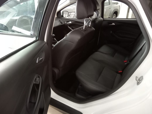 Imagen 16 de 25 de Ford Focus Se Mt