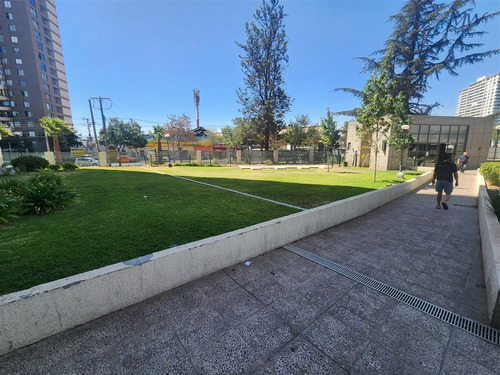 Departamento En Venta 2d 2b Metro Carlos Valdovino
