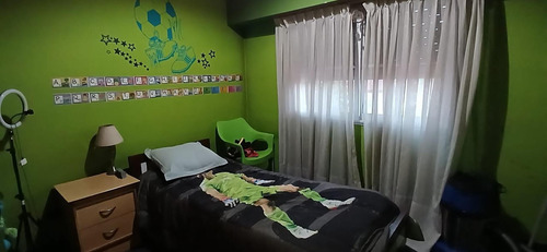 Venta Casa 5 Ambientes Con Jardin,quincho Y Cochera Cubierta