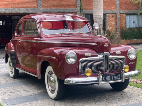 Ford De Luxe 1942 Coupê