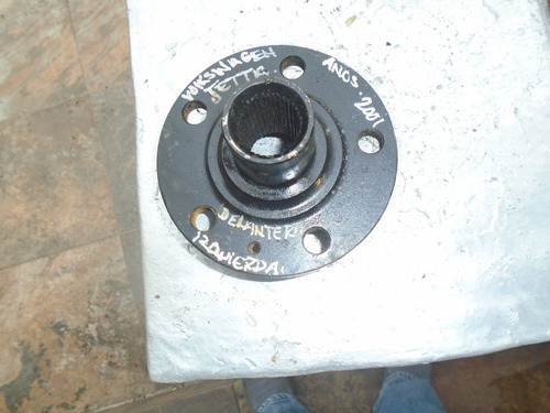 Imagen 3 de 3 de Vendo Hub Delantero De Volkswagen Jetta Año 2001